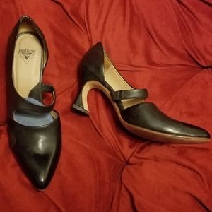Fluevog heels (Earhart - Asymmetrical D'Orsay Pump,  black), size: 8